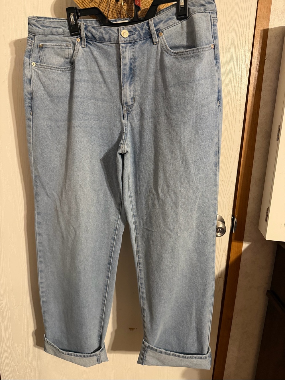 Seven7 Brand Light Wash High Rise boyfriend Jeans - Size 14